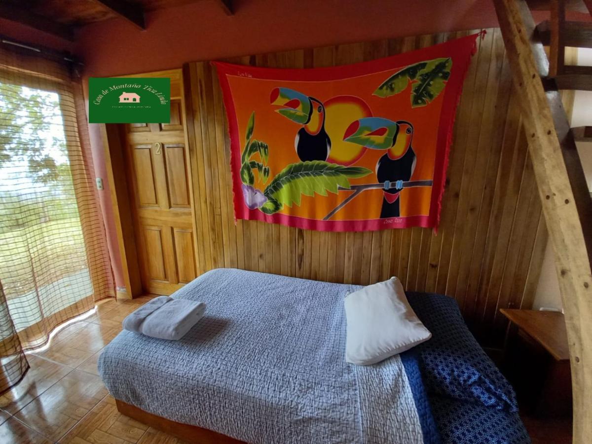 Chalet Casa De Montana Tica Linda