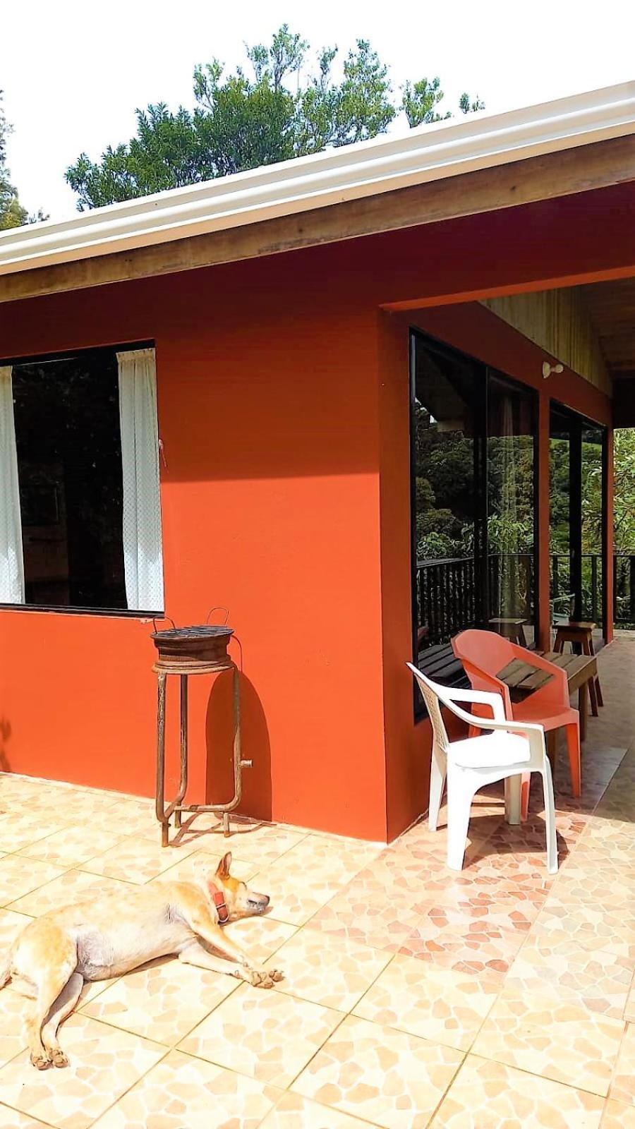 Casa De Montana Tica Linda Chalet