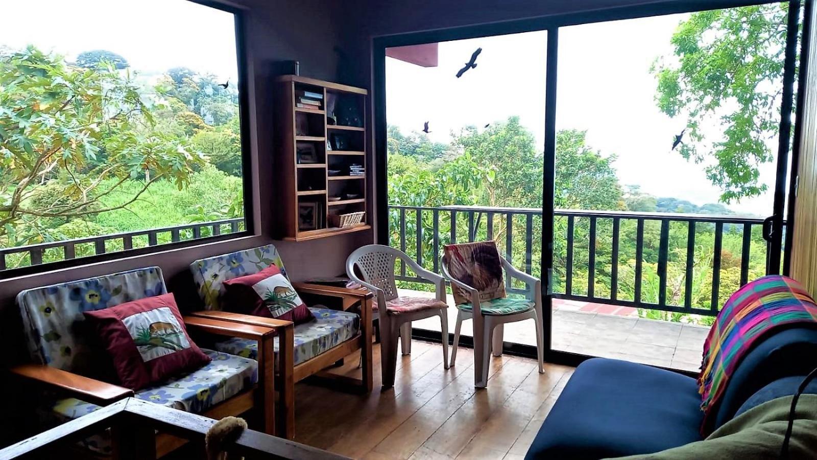 Casa De Montana Tica Linda